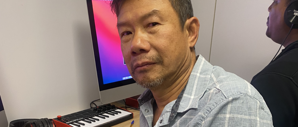 Thanh-Long chez ABF STUDIO pour du mixage audio